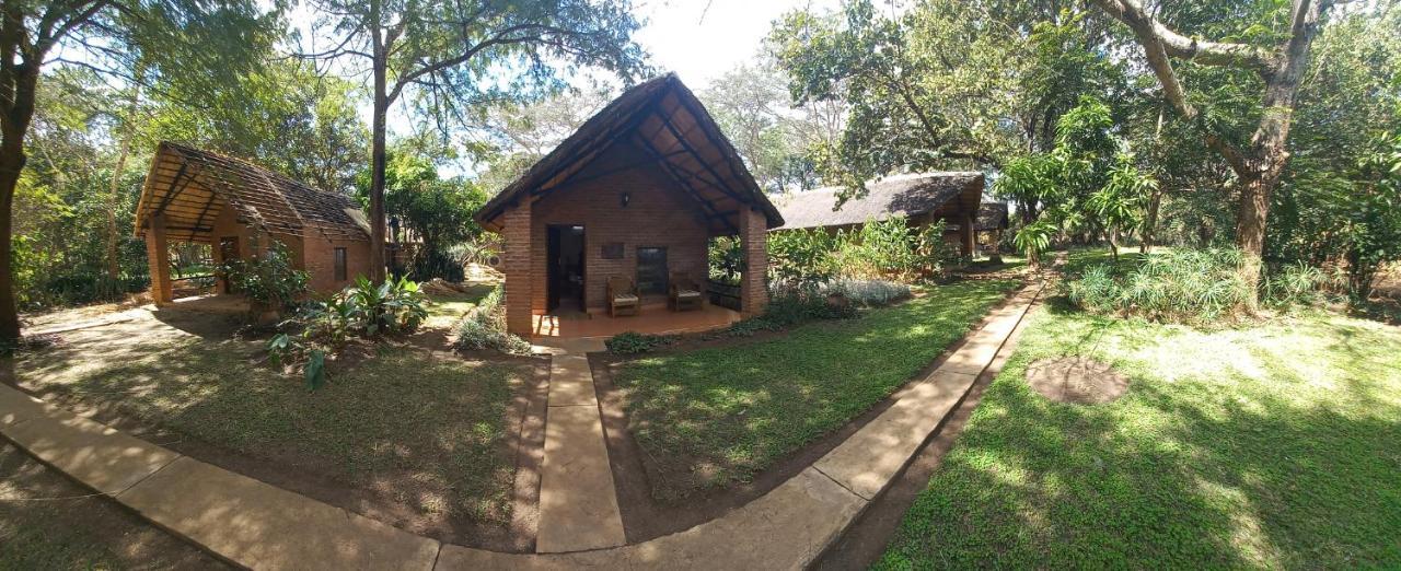 Barefoot Lodge And Safaris - Malawi リロングウェ エクステリア 写真