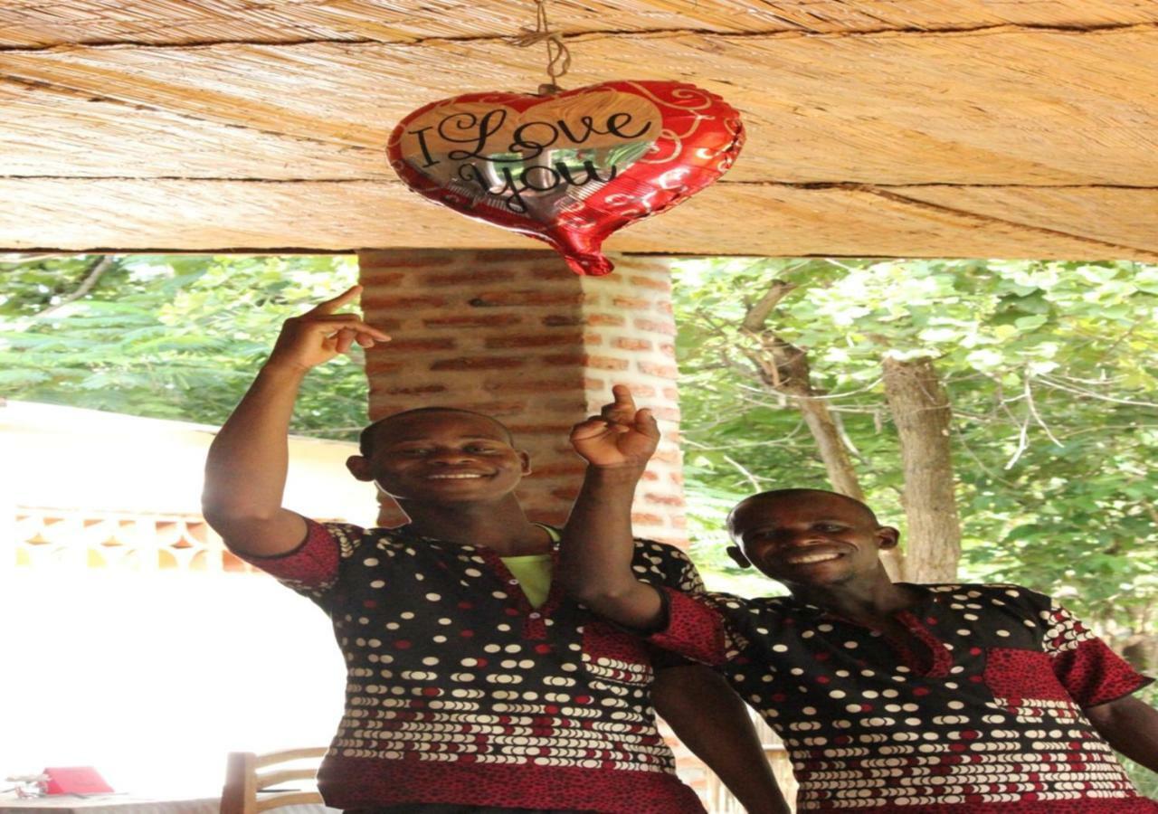Barefoot Lodge And Safaris - Malawi リロングウェ エクステリア 写真